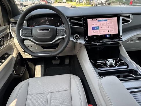 New 2026 Jeep Grand Wagoneer L Limited AWD/4WD image 21