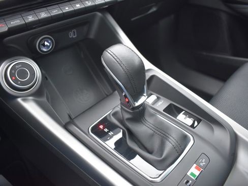 Used 2024 Alfa Romeo Tonale Ti image 28