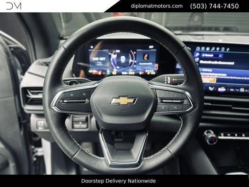 Used 2026 Chevrolet Silverado EV LT AWD/4WD image 30
