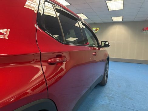 Certified 2023 Chevrolet Traverse RS image 6