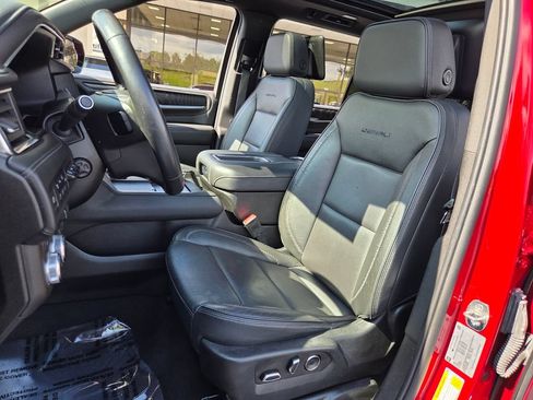 Used 2023 GMC Yukon XL Denali w/ Denali Reserve Package AWD/4WD image 7