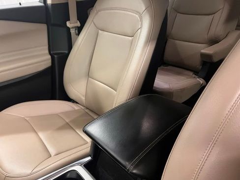 Used 2020 Ford Explorer XLT w/ Equipment Group 202A image 33