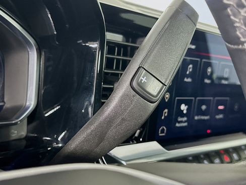 Used 2024 GMC Sierra 1500 Elevation image 24