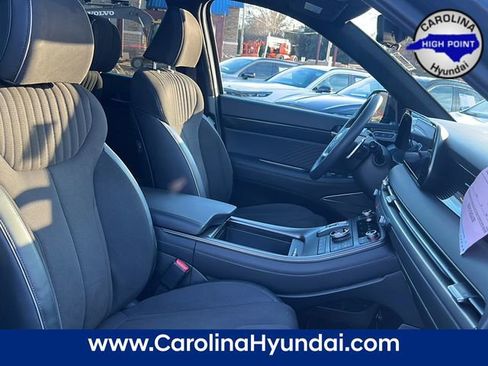 Used 2025 Hyundai Palisade Calligraphy image 11