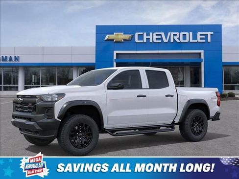 New 2026 Chevrolet Colorado Trail Boss AWD/4WD image 2