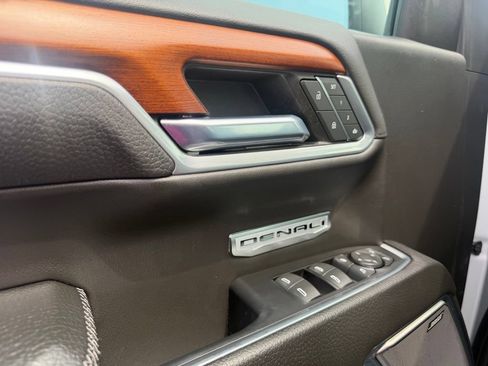 Used 2022 GMC Sierra 1500 Denali AWD/4WD image 25