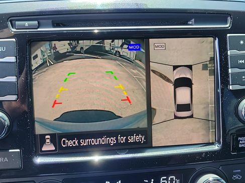 Used 2023 Nissan Maxima SR w/ Sport Mat Group FWD image 22
