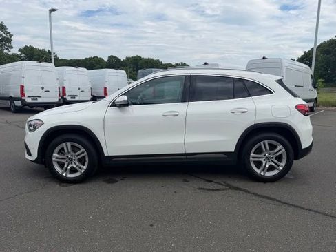Certified 2022 Mercedes-Benz GLA 250 4MATIC image 4
