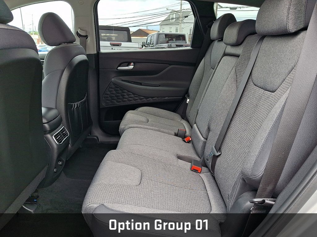 Used 2023 Hyundai Santa Fe SEL FWD image 12
