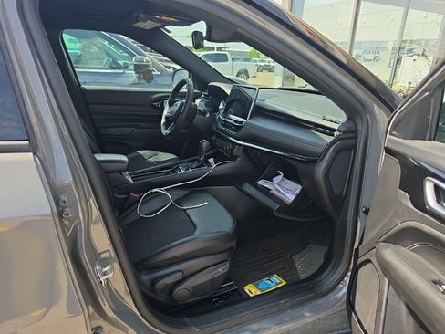 Used 2023 Jeep Compass Latitude AWD/4WD image 8