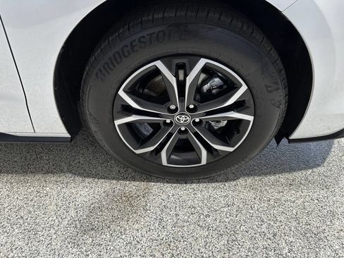 Certified 2025 Toyota Sienna Platinum AWD/4WD image 21