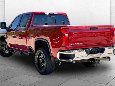 Used 2024 Chevrolet Silverado 2500 LTZ w/ LTZ Premium Package AWD/4WD image 9