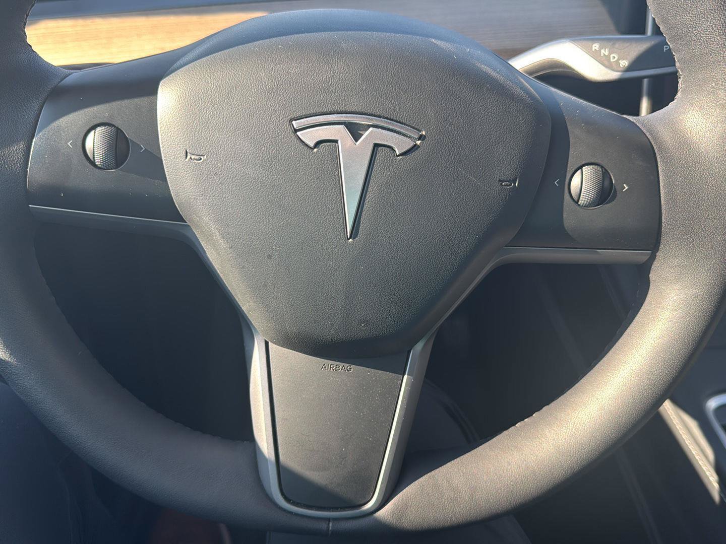 Used 2024 Tesla Model Y Long Range AWD/4WD image 12