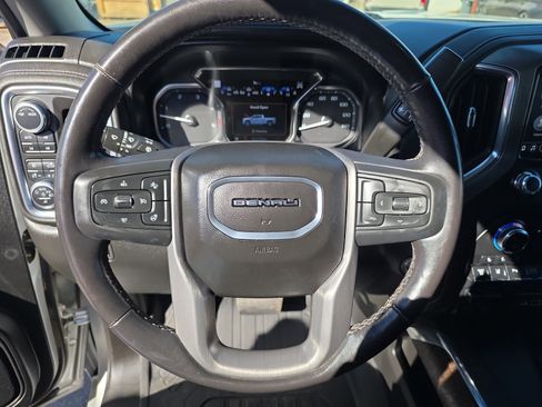 Used 2022 GMC Sierra 3500 Denali image 16