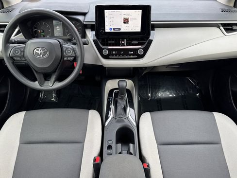 Certified 2025 Toyota Corolla LE image 17