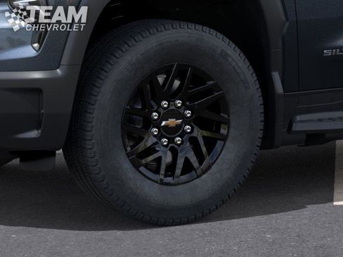 New 2026 Chevrolet Silverado EV LT image 25