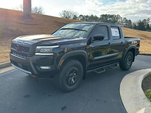 New 2026 Nissan Frontier PRO-4X w/ Pro-4x Convenience Package image 1