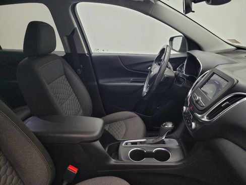 Used 2020 Chevrolet Equinox LT w/ Driver Convenience Package image 21