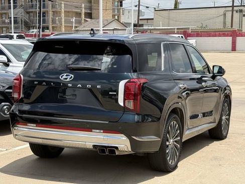 Used 2023 Hyundai Palisade Calligraphy w/ Cargo Package AWD/4WD image 4