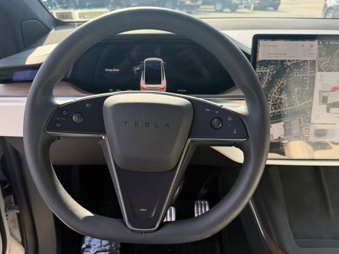 Used 2022 Tesla Model X AWD/4WD image 18