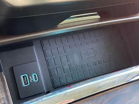 Used 2020 Ford Expedition Platinum image 18