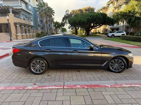Used 2017 BMW 530i RWD image 13