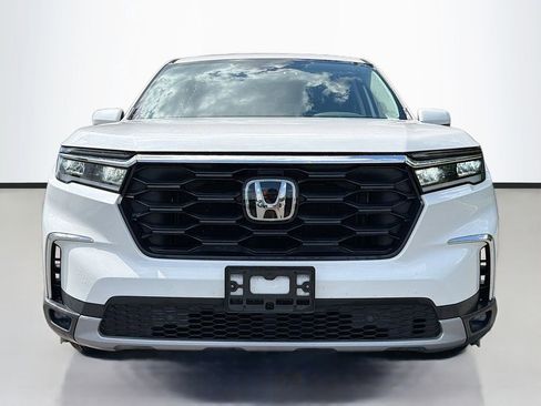 Used 2023 Honda Pilot EX-L image 3