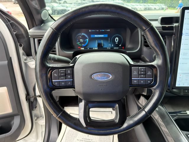 Used 2022 Ford F150 Lightning Platinum AWD/4WD image 51