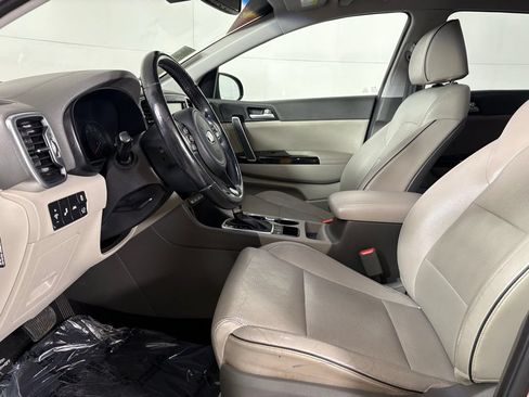 Used 2019 Kia Sportage EX w/ EX Technology Package FWD image 21