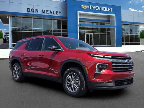 New 2026 Chevrolet Traverse LT FWD image 1