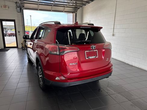 Certified 2016 Toyota RAV4 LE AWD/4WD image 6