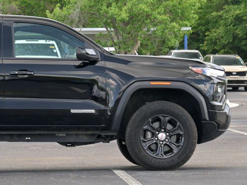 Used 2024 GMC Canyon Elevation w/ Trailering Package RWD image 6