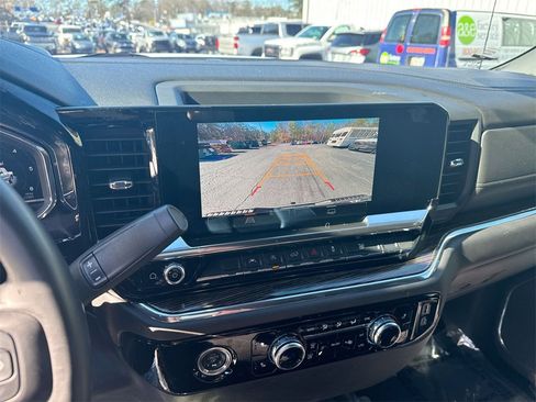 Used 2024 GMC Sierra 1500 Elevation image 27