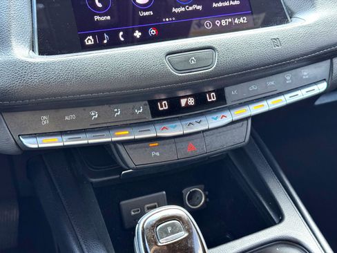 Used 2020 Cadillac XT4 Premium Luxury image 25