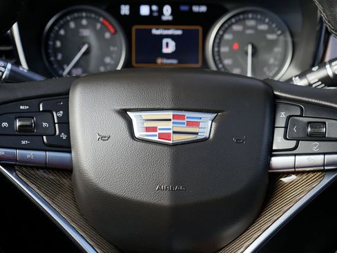 Used 2020 Cadillac XT6 Premium Luxury w/ Platinum Package image 25