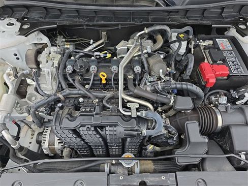 Used 2024 Nissan Altima 2.5 SV image 32