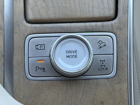 Used 2021 Genesis GV80 3.5T AWD/4WD image 12
