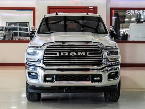 Used 2019 RAM 2500 Laramie image 7