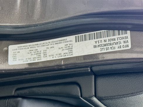 Used 2021 Jeep Grand Cherokee Limited image 31