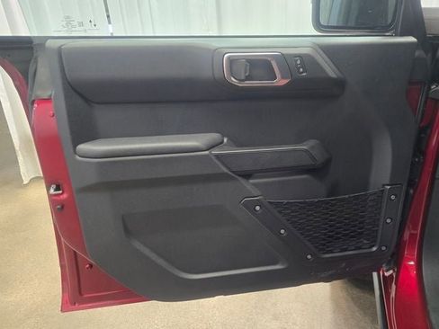 New 2025 Ford Bronco Badlands image 6