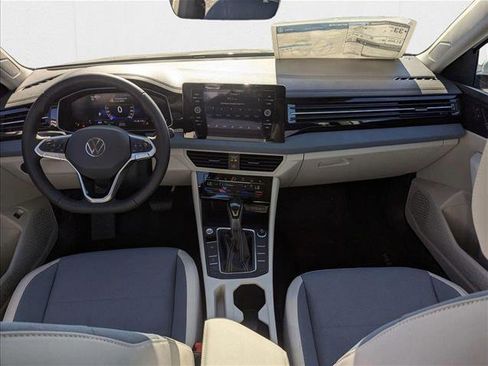 New 2025 Volkswagen Jetta SE image 13