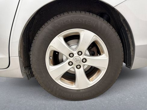 Used 2015 Toyota Sienna LE FWD image 12