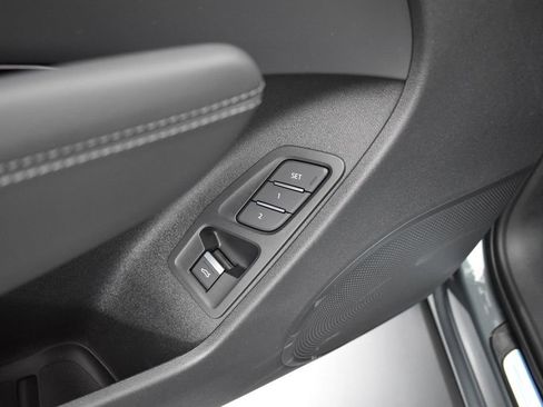 New 2026 Audi Q3 quattro 2.0T AWD/4WD image 7