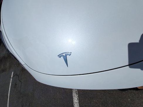 Used 2023 Tesla Model Y Long Range AWD/4WD image 30