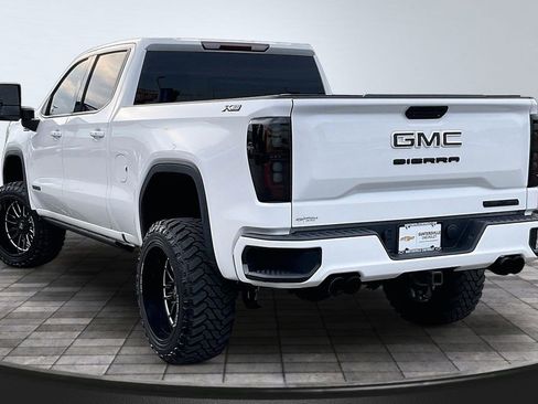 Used 2020 GMC Sierra 1500 Elevation w/ Elevation Value Package AWD/4WD image 12