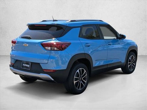 New 2026 Chevrolet TrailBlazer LT w/ Driver Confidence Package image 2