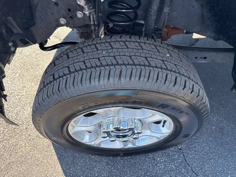 Used 2024 Ford F350 XLT AWD/4WD image 12