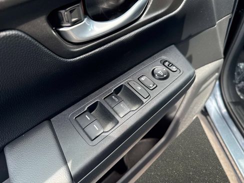 Used 2023 Honda CR-V Sport image 17