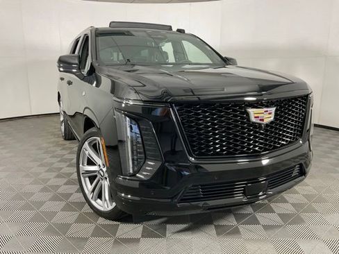 Used 2025 Cadillac Escalade Sport w/ Touring Package AWD/4WD image 8