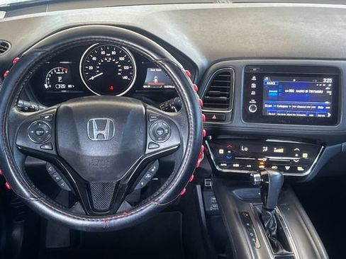 Used 2022 Honda HR-V EX-L image 11